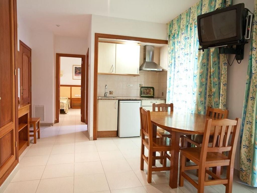 Apartamentos Royal