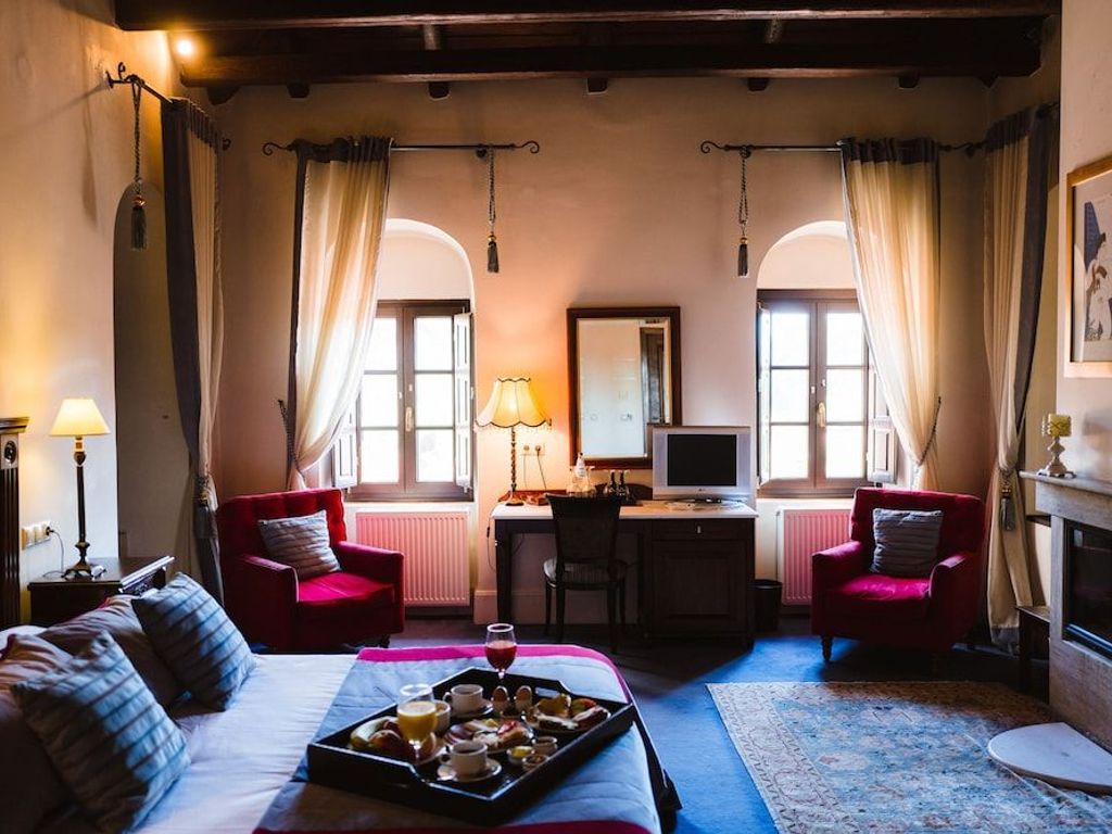 Trikolonion Country Hotel
