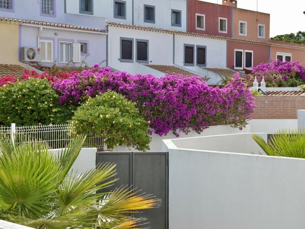 Mouraliz Apartmentos