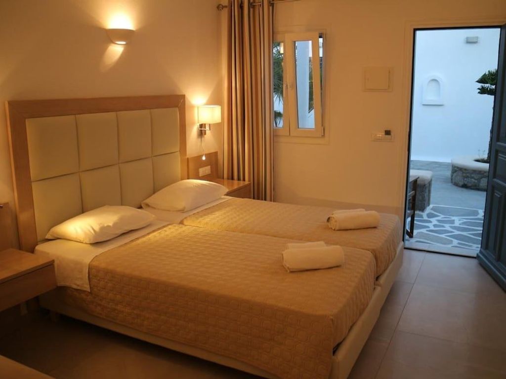 Petinaros Hotel