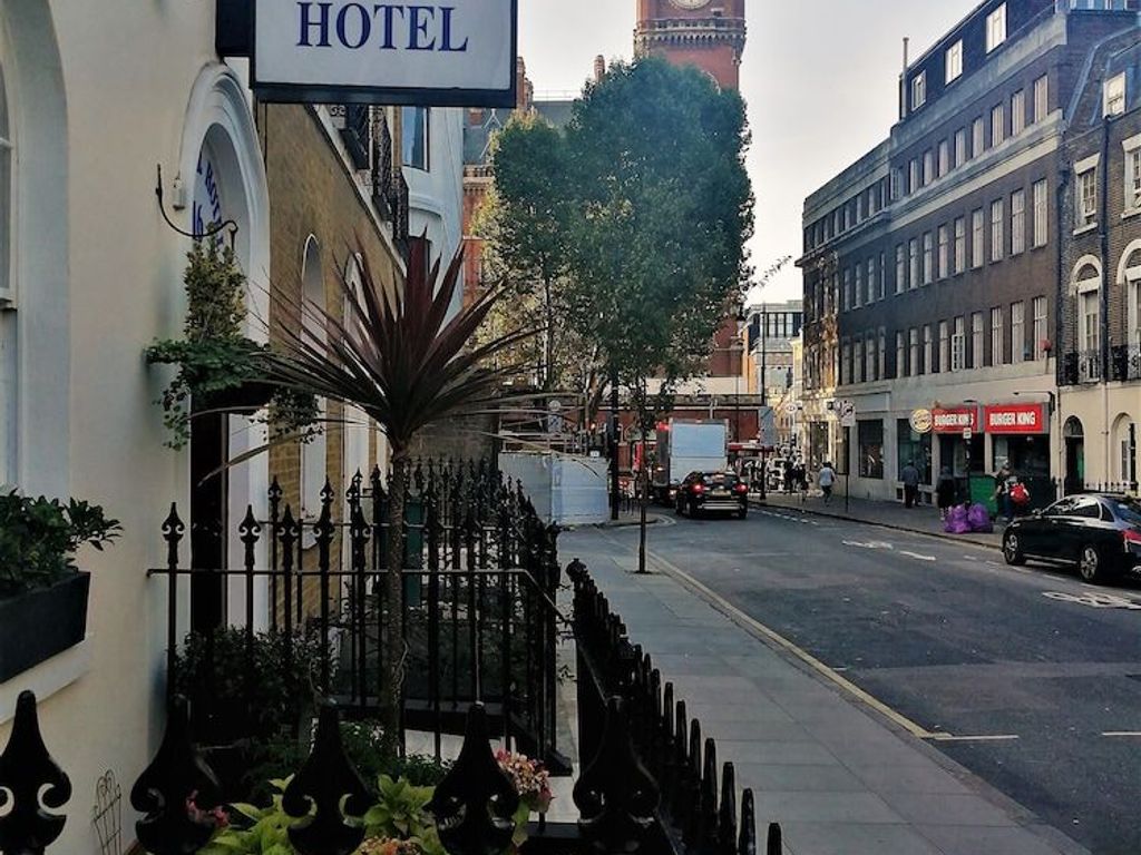 Central Hotel