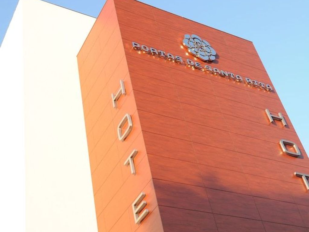 Hotel Portas de Santa Rita