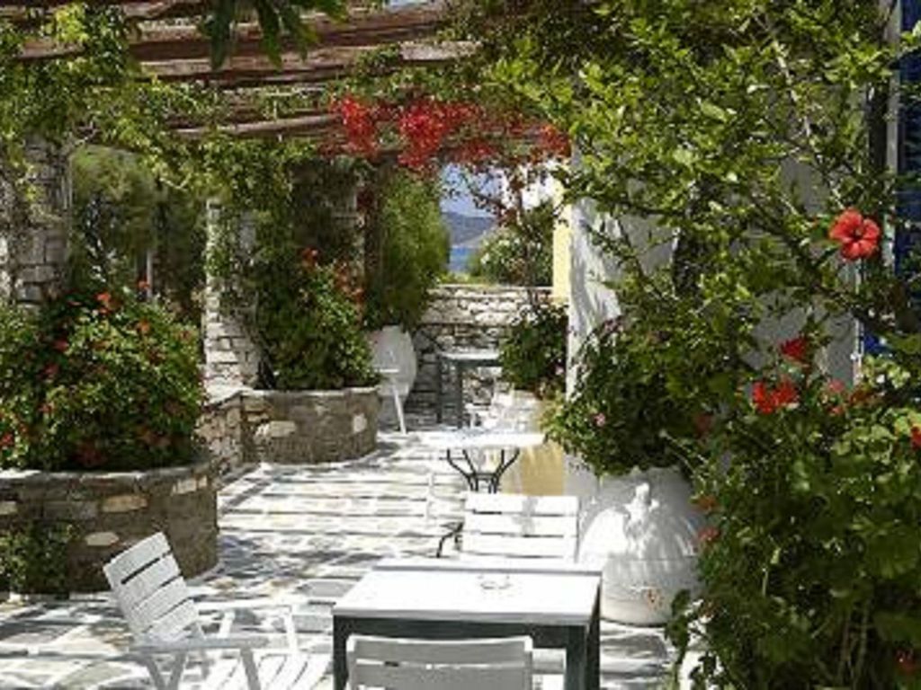 Kernos Beach Hotel and Bungalows