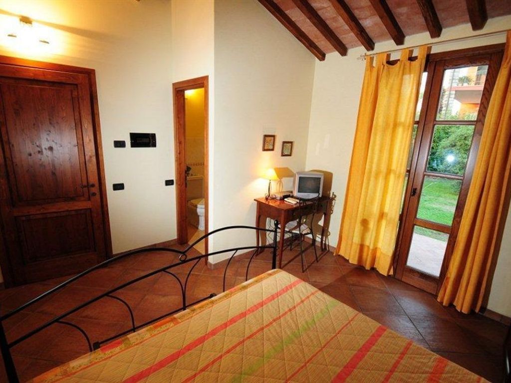Pisa Holidays B&B