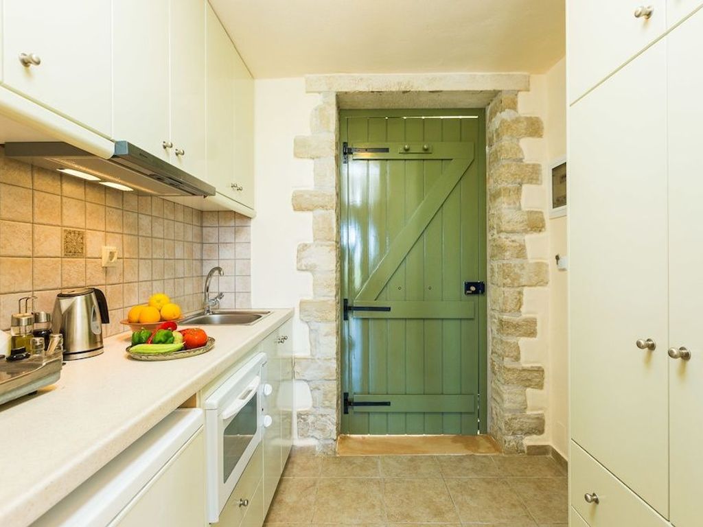 Dalabelos Estate