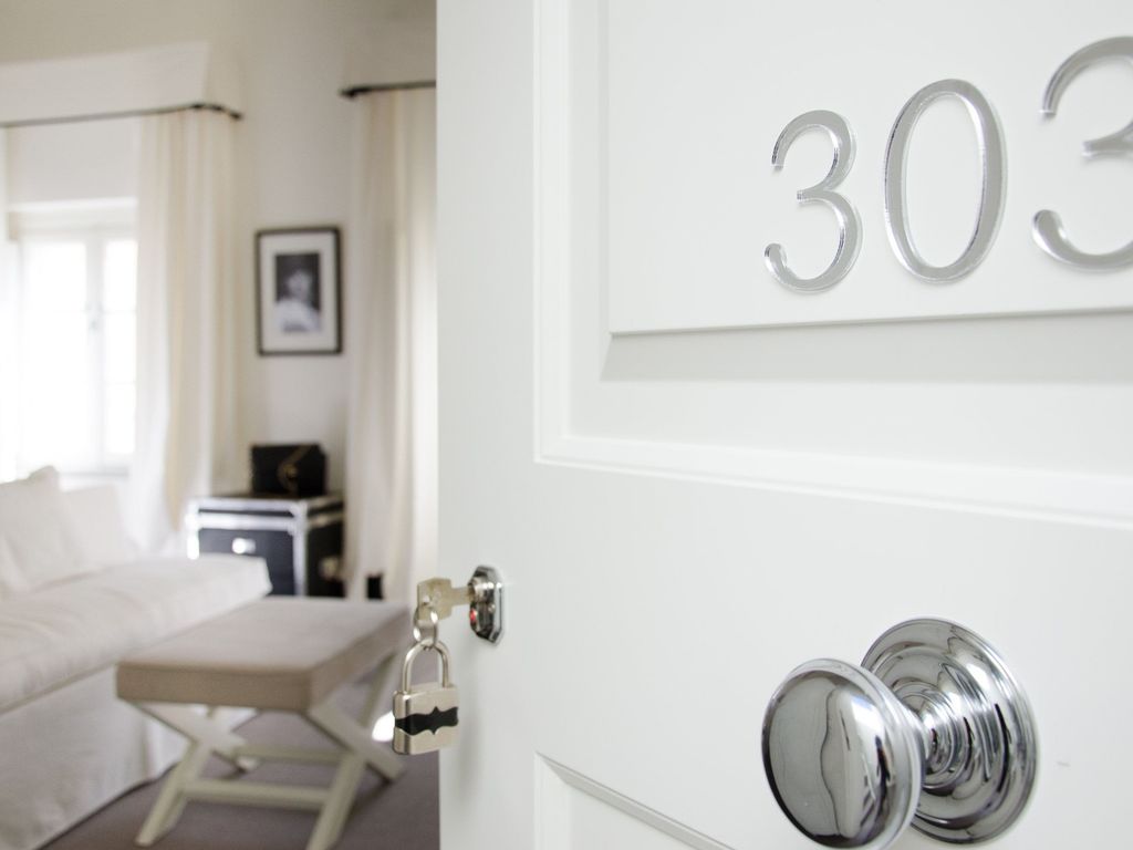 Hall Suites