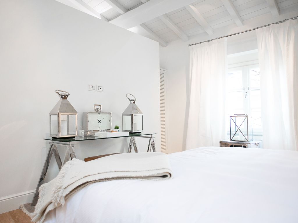 Hall Suites
