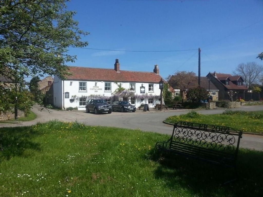 The Castle Arms Inn