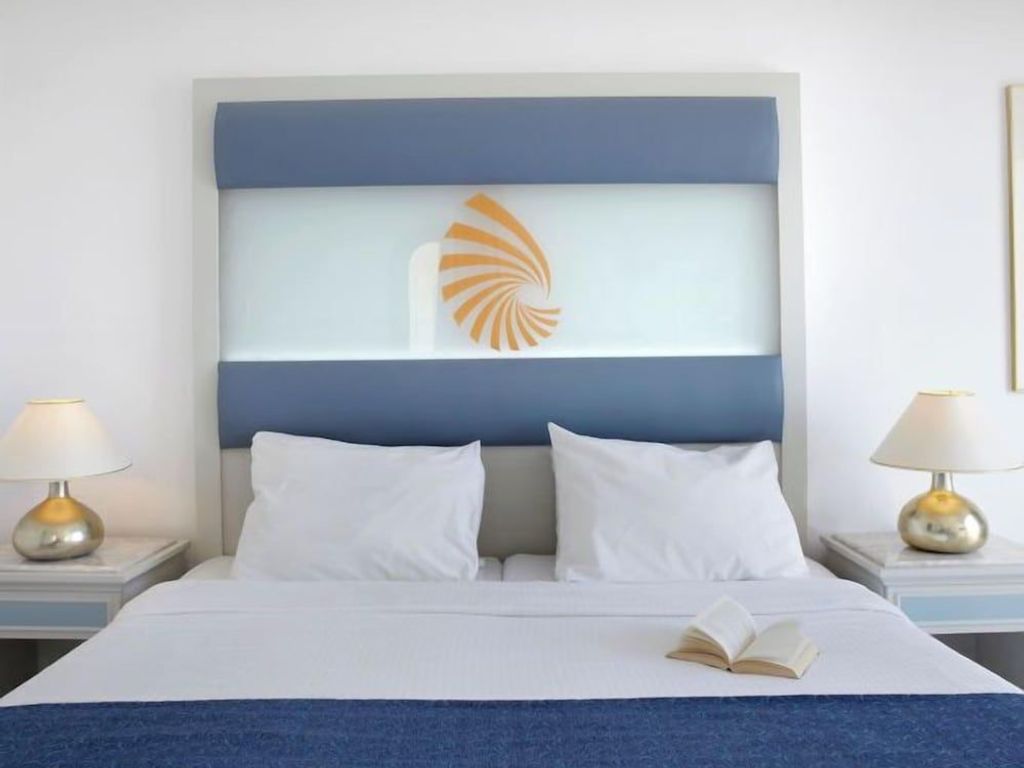 Mare Blue Hotel