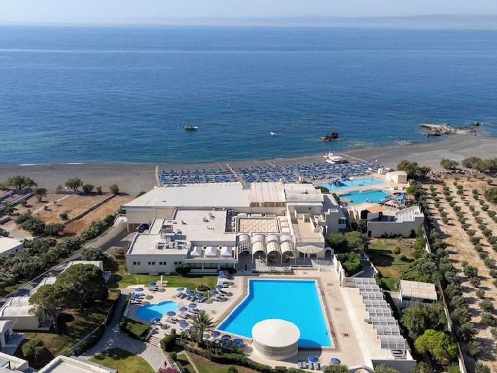 Mare Blue Hotel