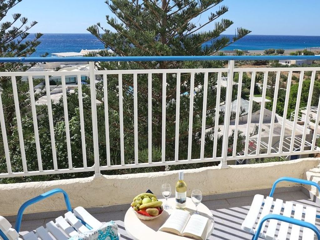 Mare Blue Hotel