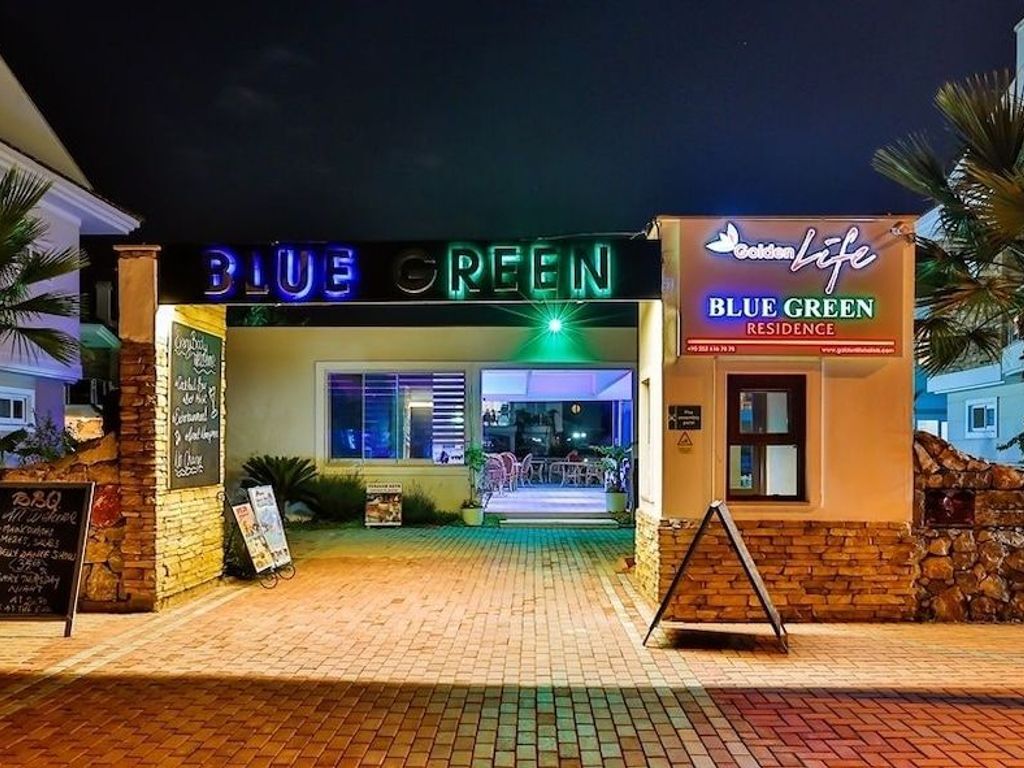Golden Life Blue Green Residence