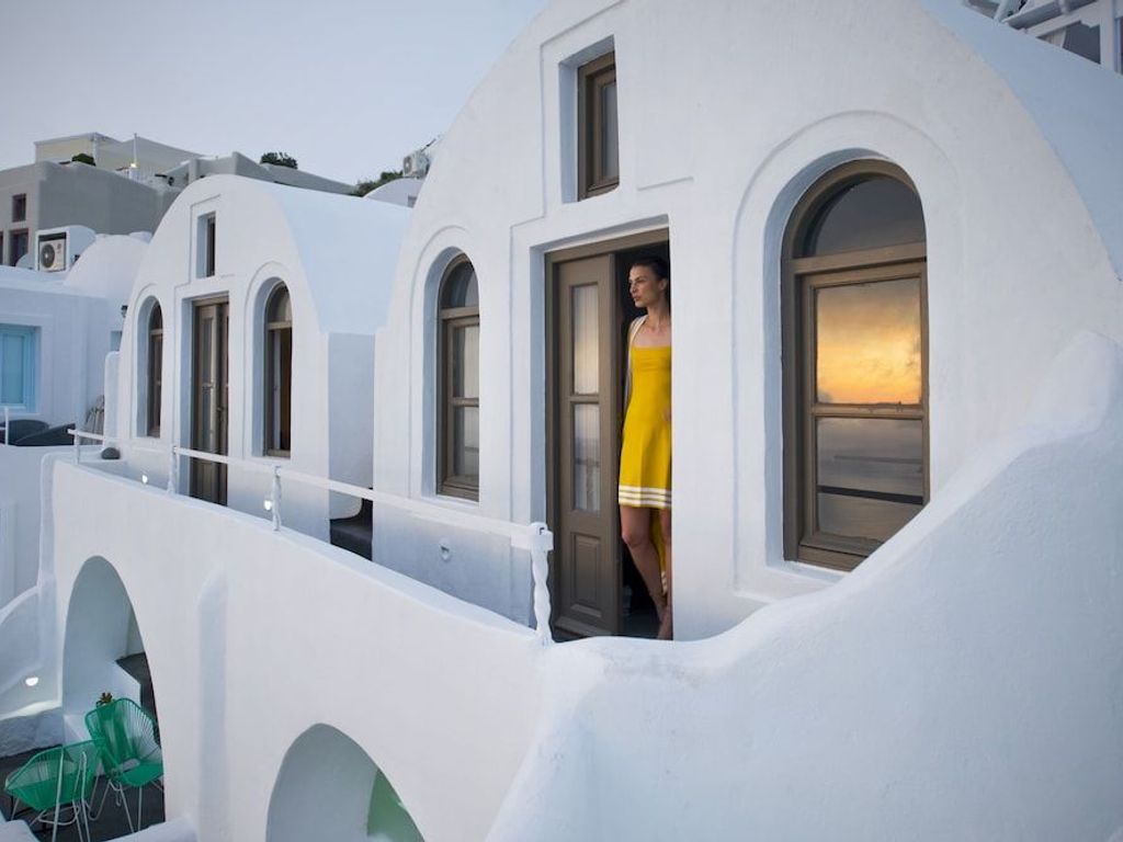 Sophia Luxury Suites