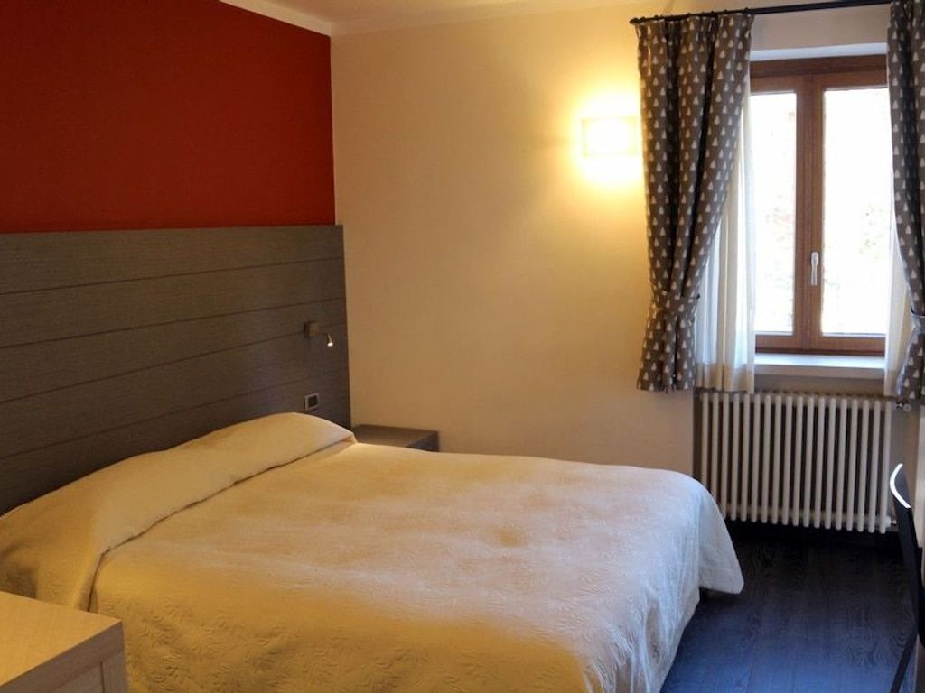 Hotel Bucaneve