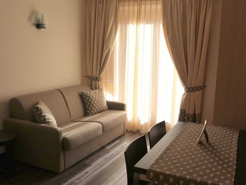 Hotel Bucaneve