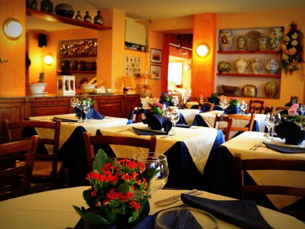 Hotel Bucaneve