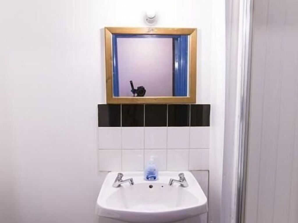 Backpackers D1 Hostel