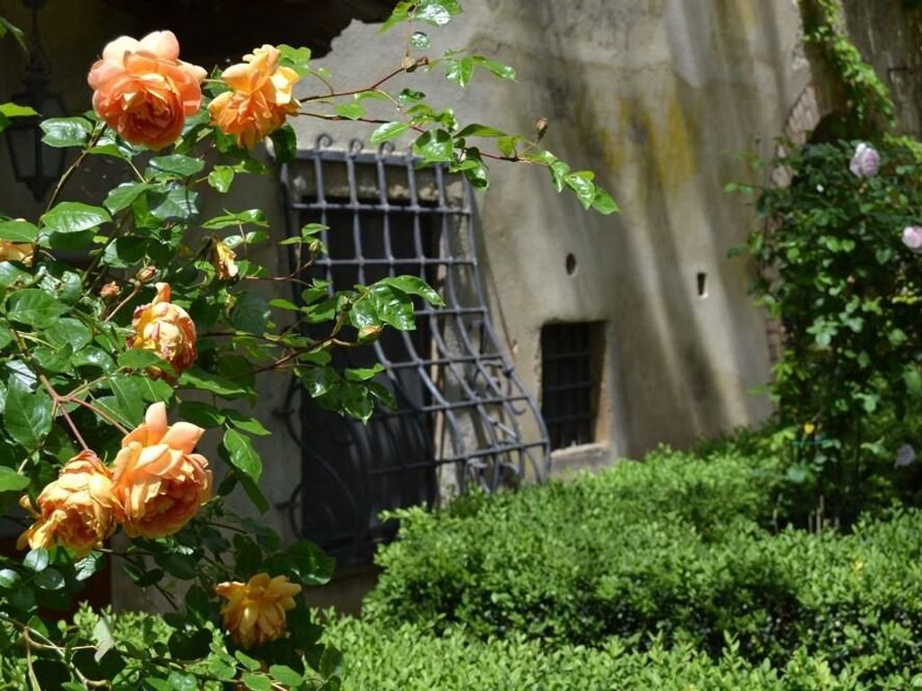 Charming Villa Marcialla