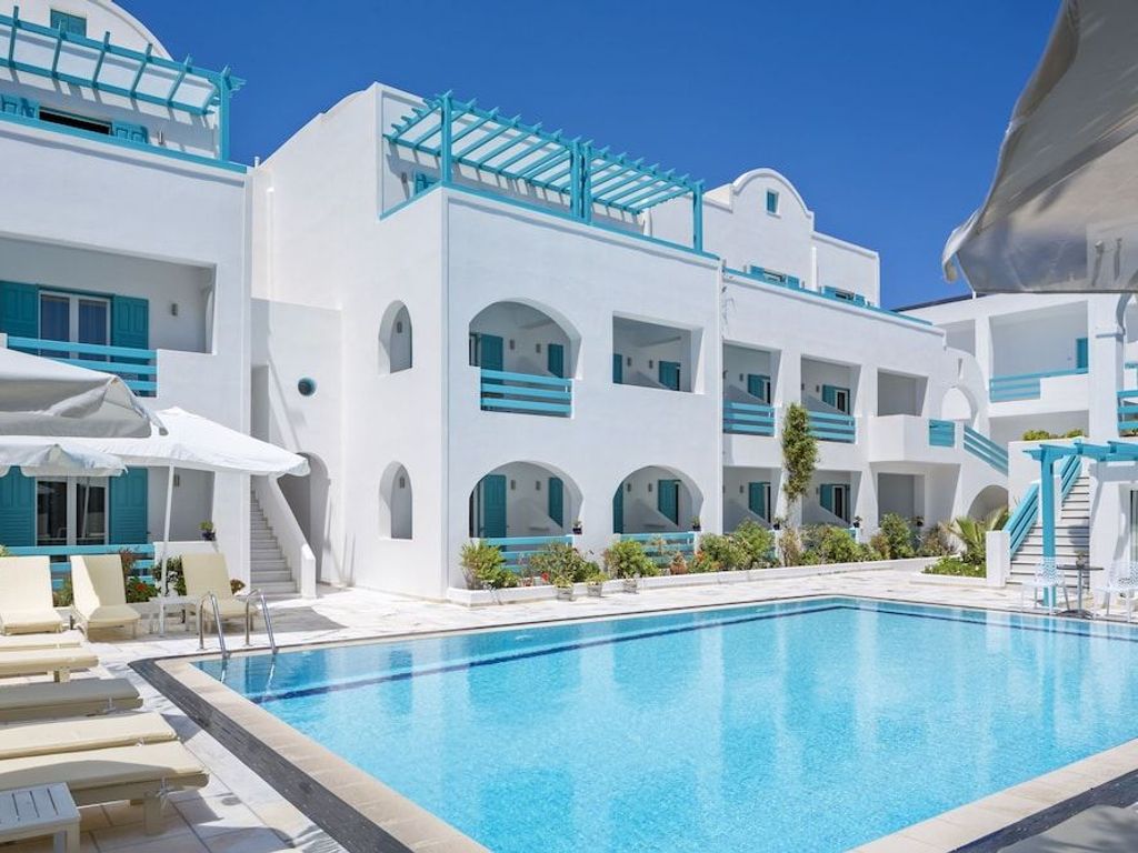 Santellini Hotel