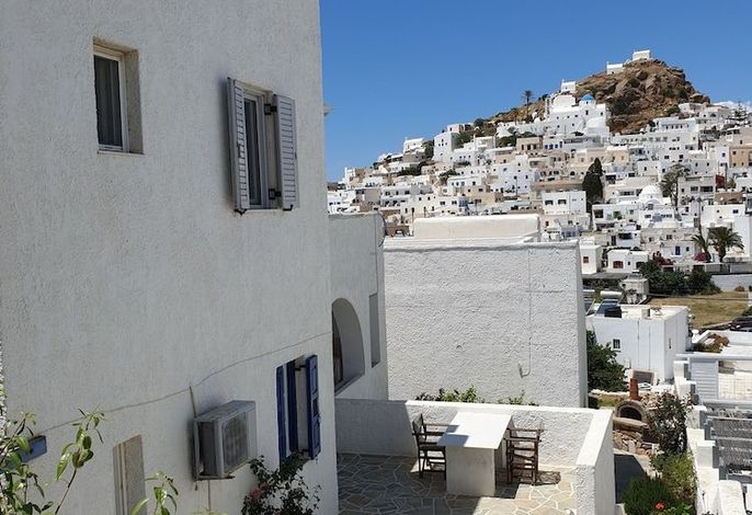 Aphrodite Hotel & Apartments