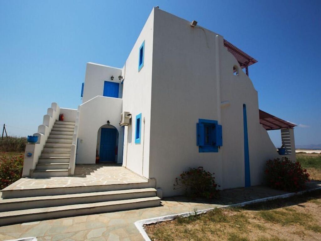 Lianos Studios