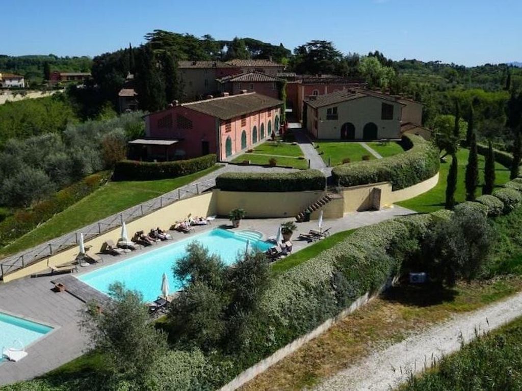 Borgo Di Colleoli Resort