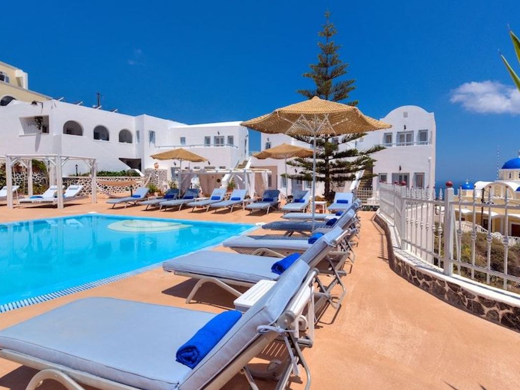 Dream Island Hotel