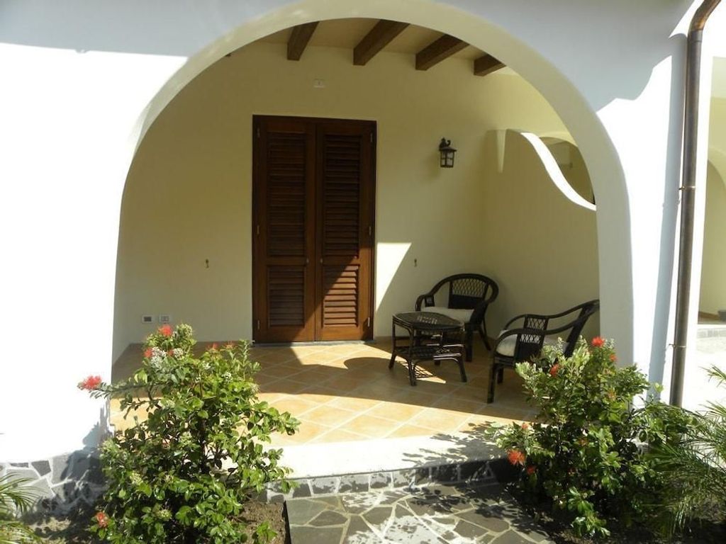 Hotel Borgo Eolie