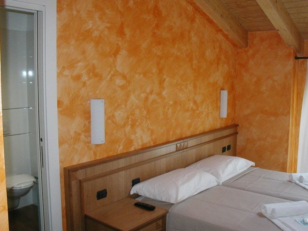 Azzano Holidays Bed & Breakfast