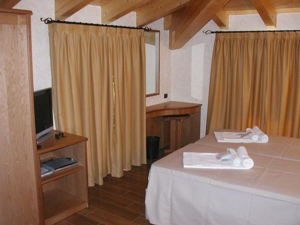 Azzano Holidays Bed & Breakfast