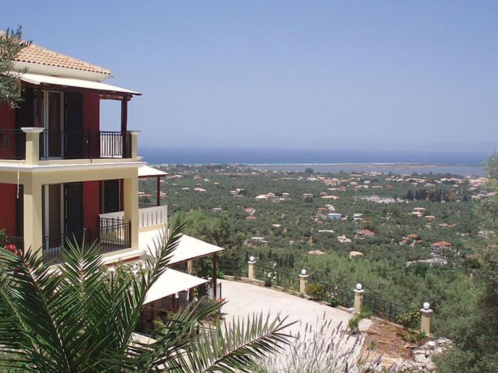 Hotel Irida