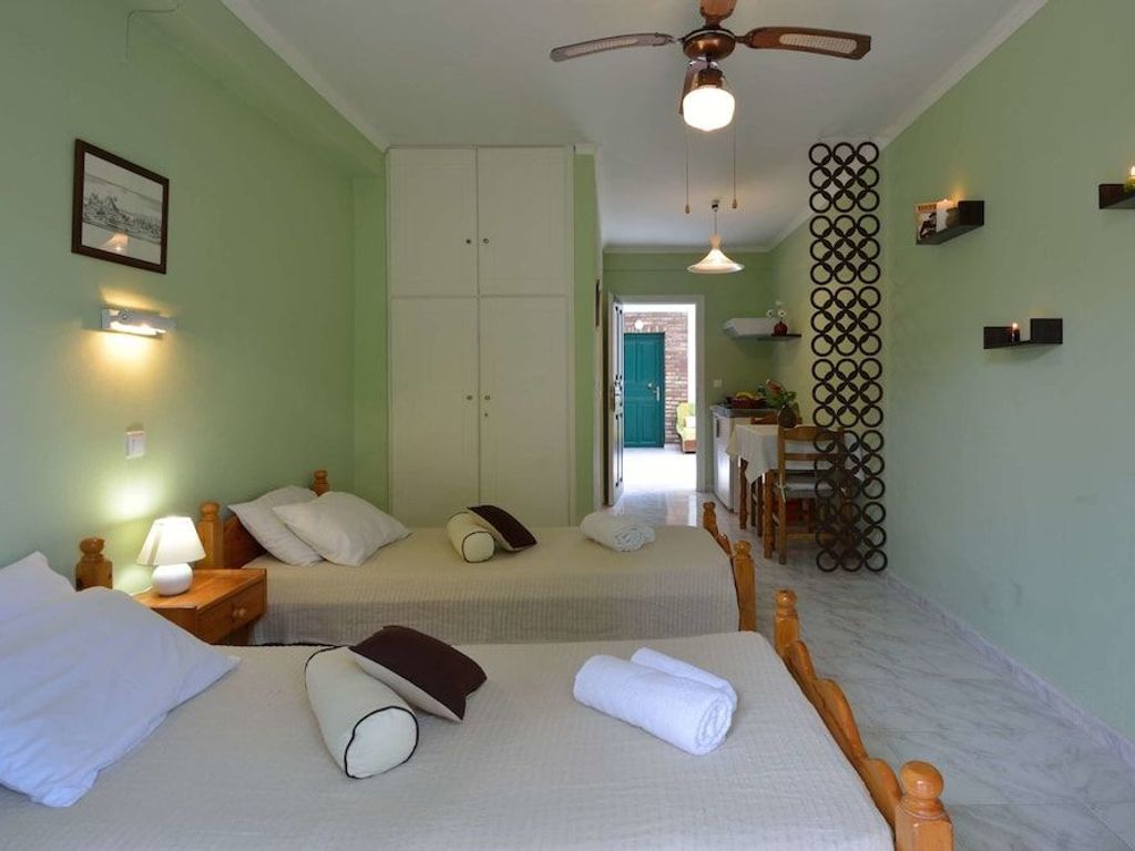 Damaskis Studios a Small Complex in Kassiopi