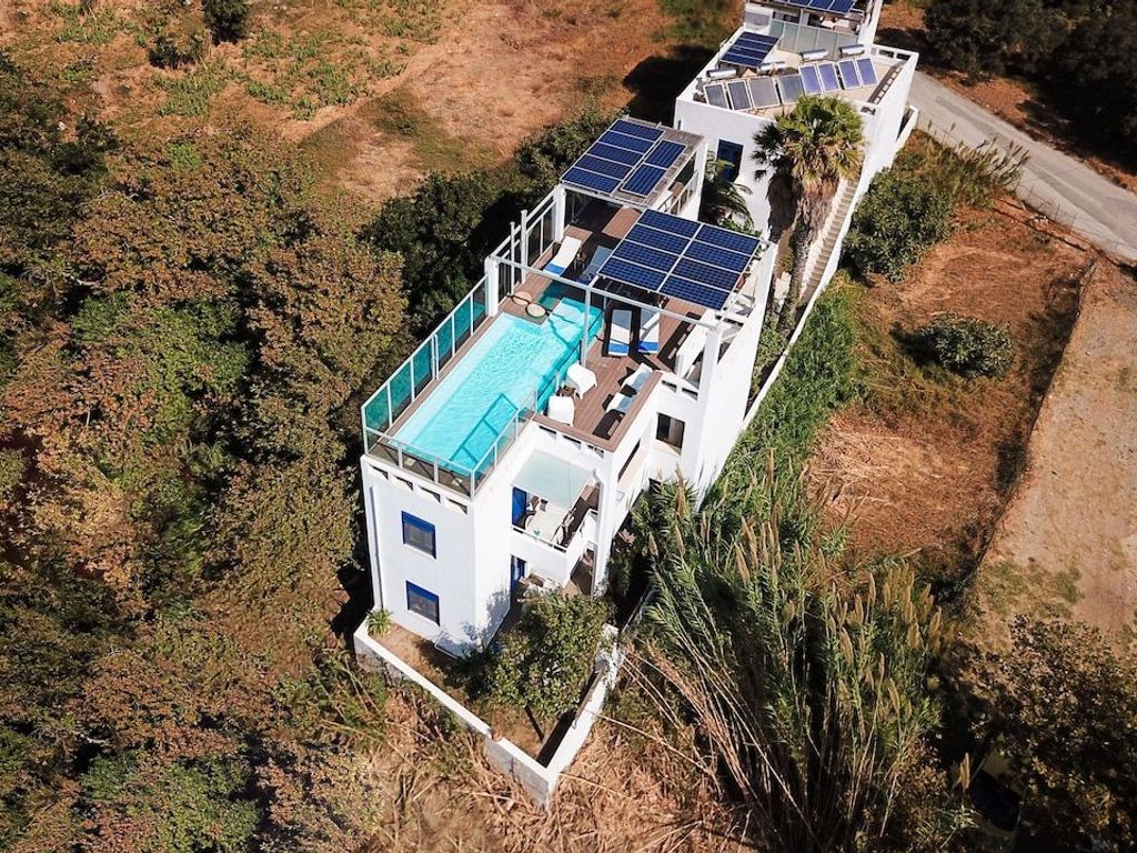 Anna Plakias Apartments