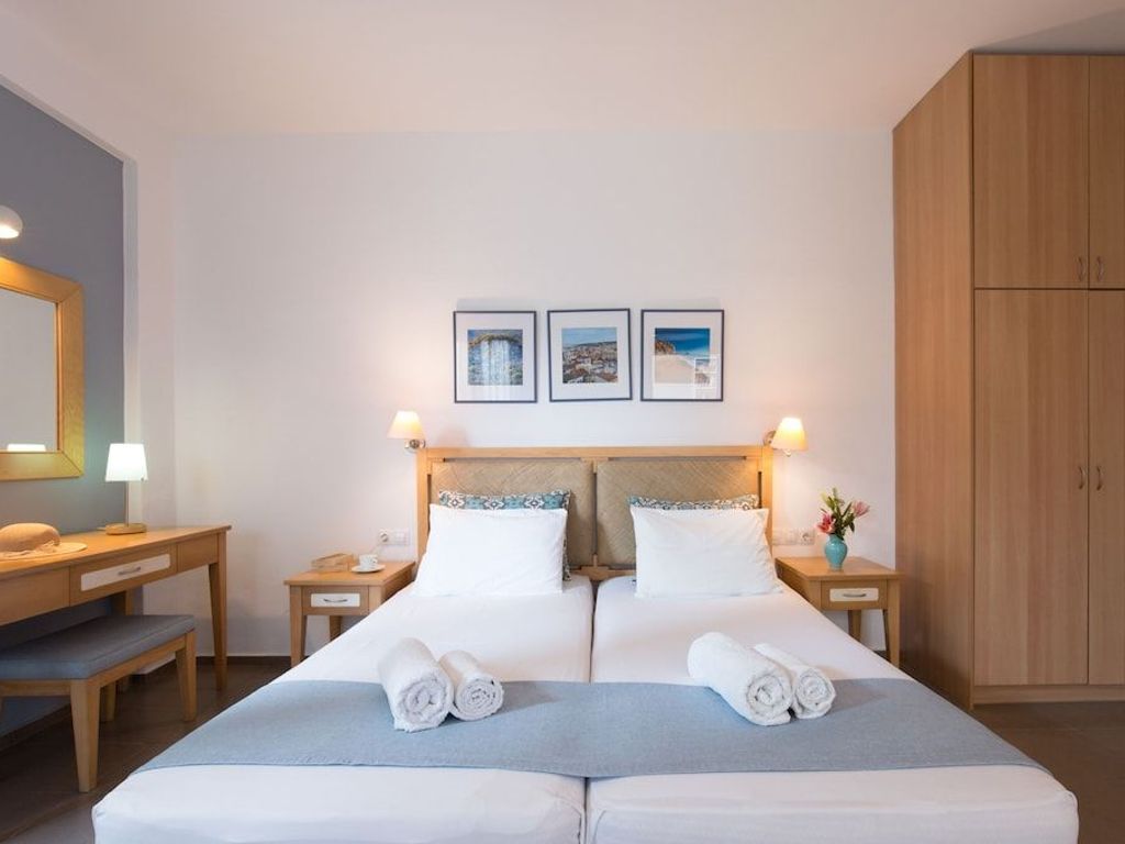 Anna Plakias Apartments