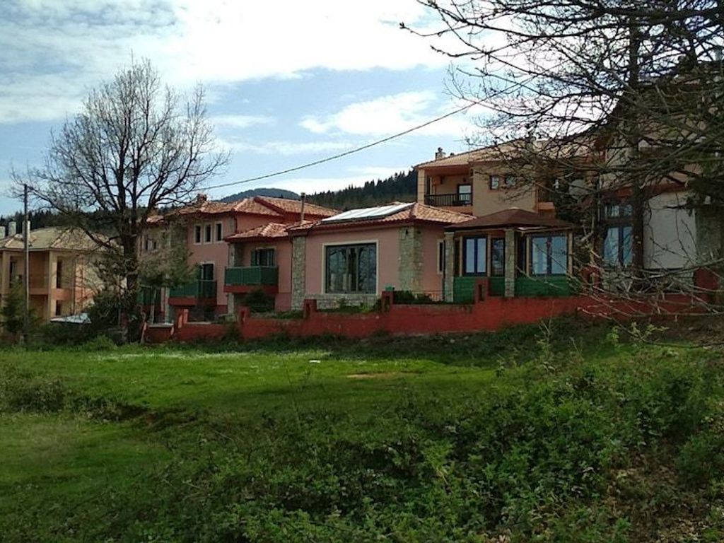 Oreiades Suites
