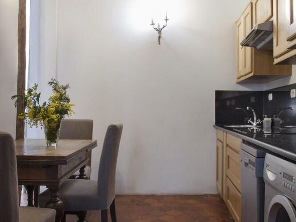 Gregoire Apartment