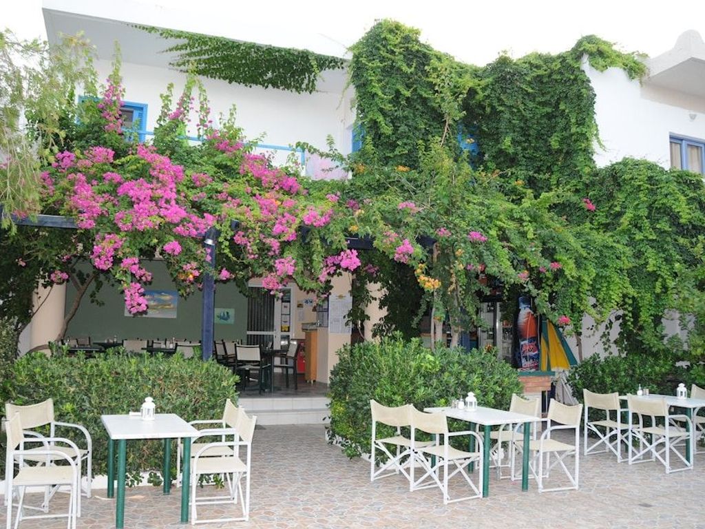 Costas & Chrysoula