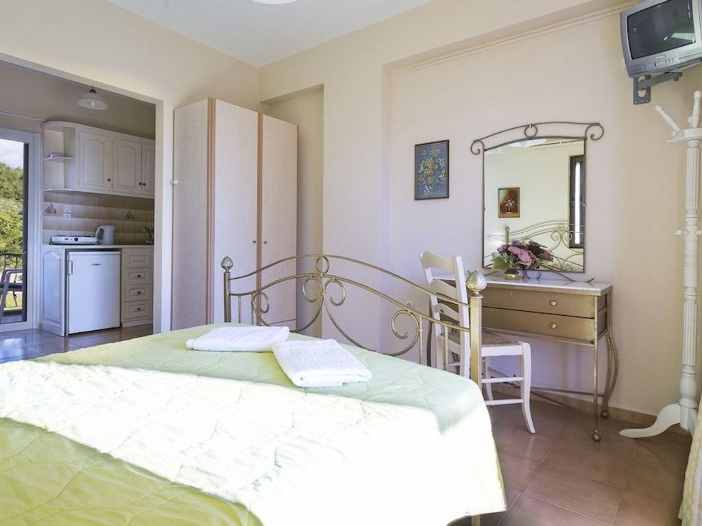 Panorama Fanari Studios & Apartments