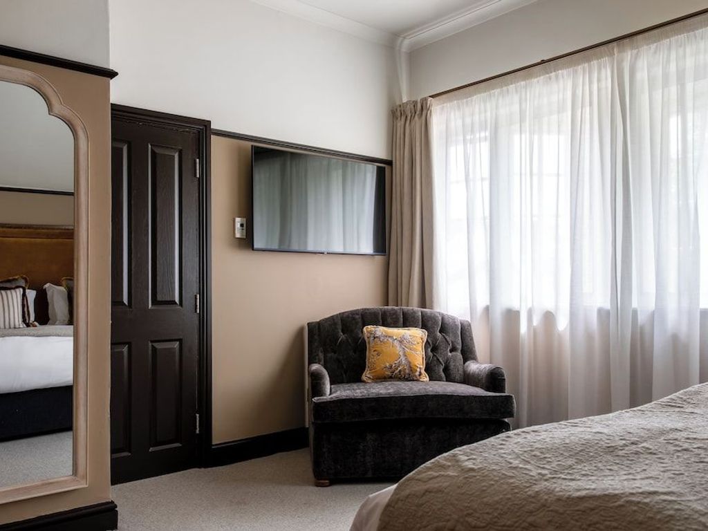 Red Lion Hotel