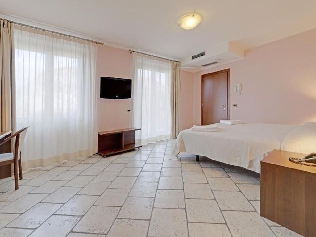 Hotel Grotto Bagat