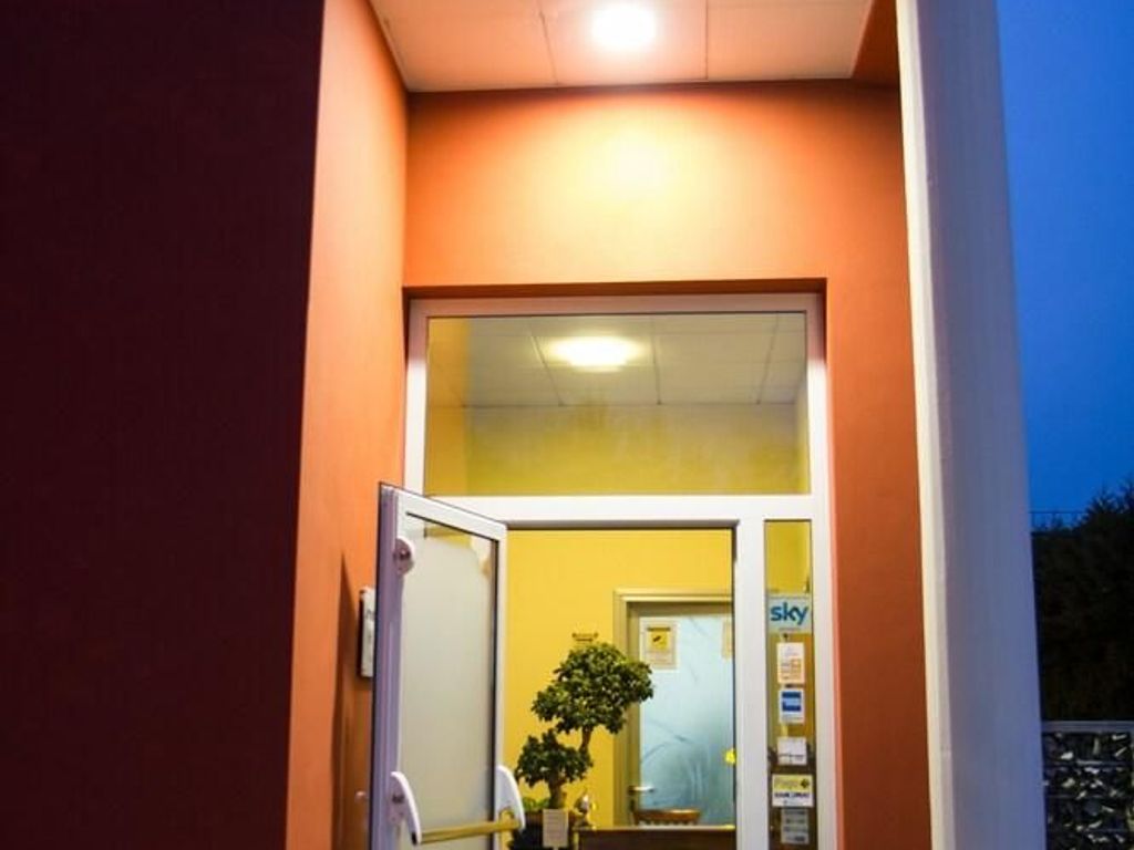 Break House Hotel