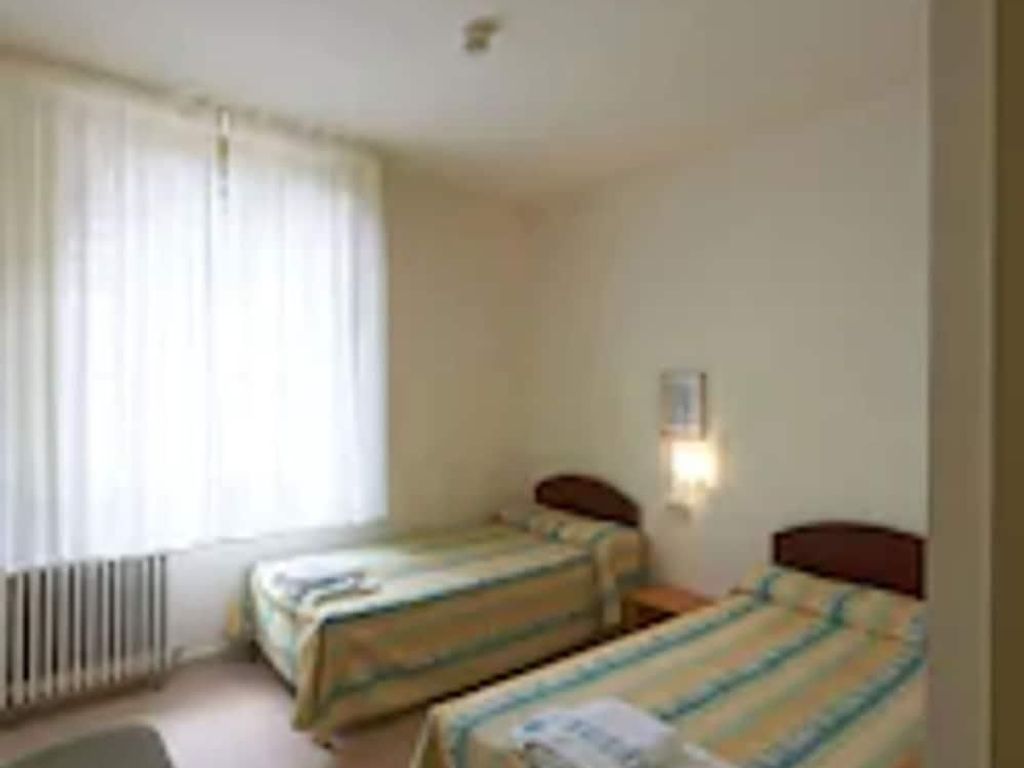 Apartamentos Montserrat Abat Marcet