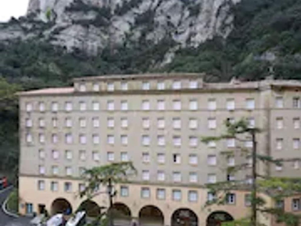 Apartamentos Montserrat Abat Marcet