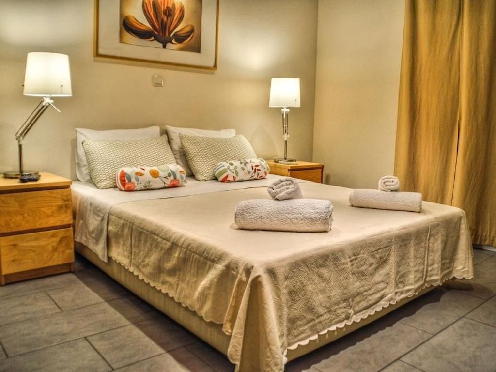 Iro Suites