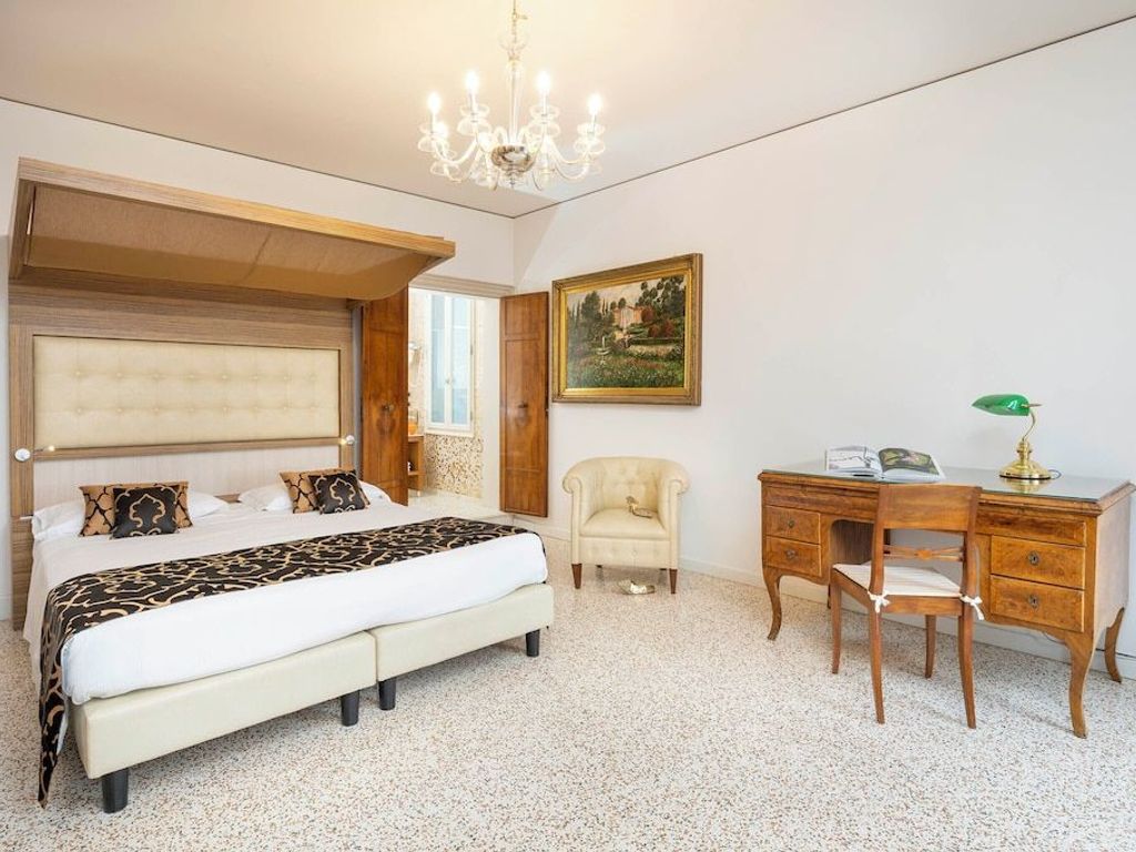 Maison Spada