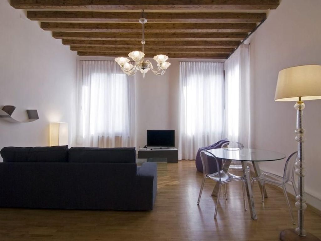 Sarai Apartments