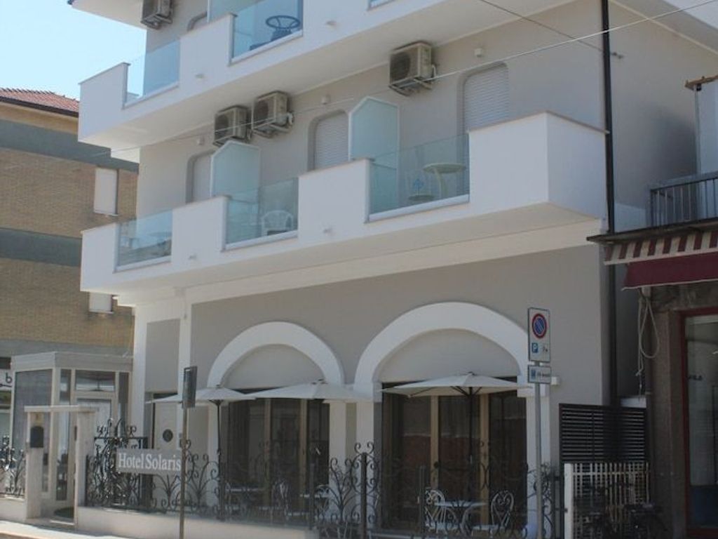 Hotel Solaris