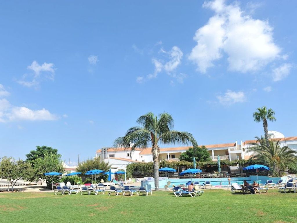 Captain Karas Holiday Apartments