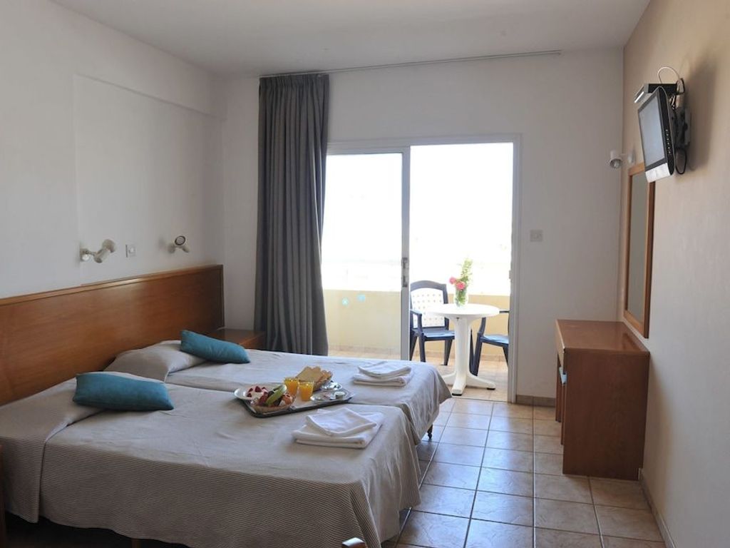 Captain Karas Holiday Apartments