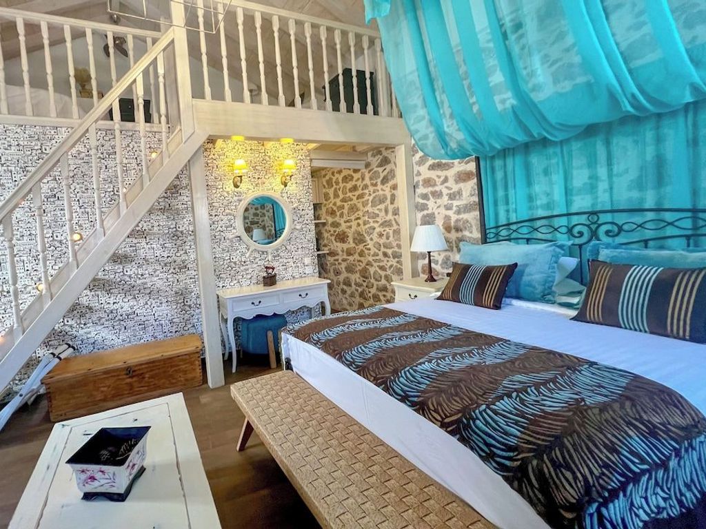 PortaDelMare Deluxe Suites